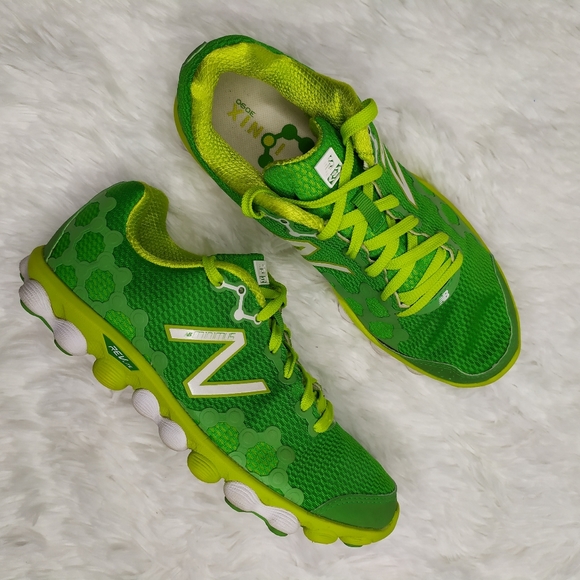 New Balance Shoes - New Balance Minimus Ionix Women's 6.5